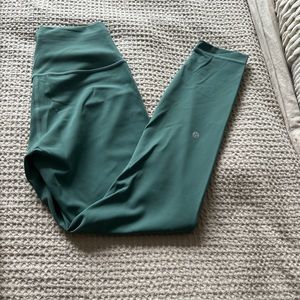 Lululemon Wunder Train High-Rise Tight 25”